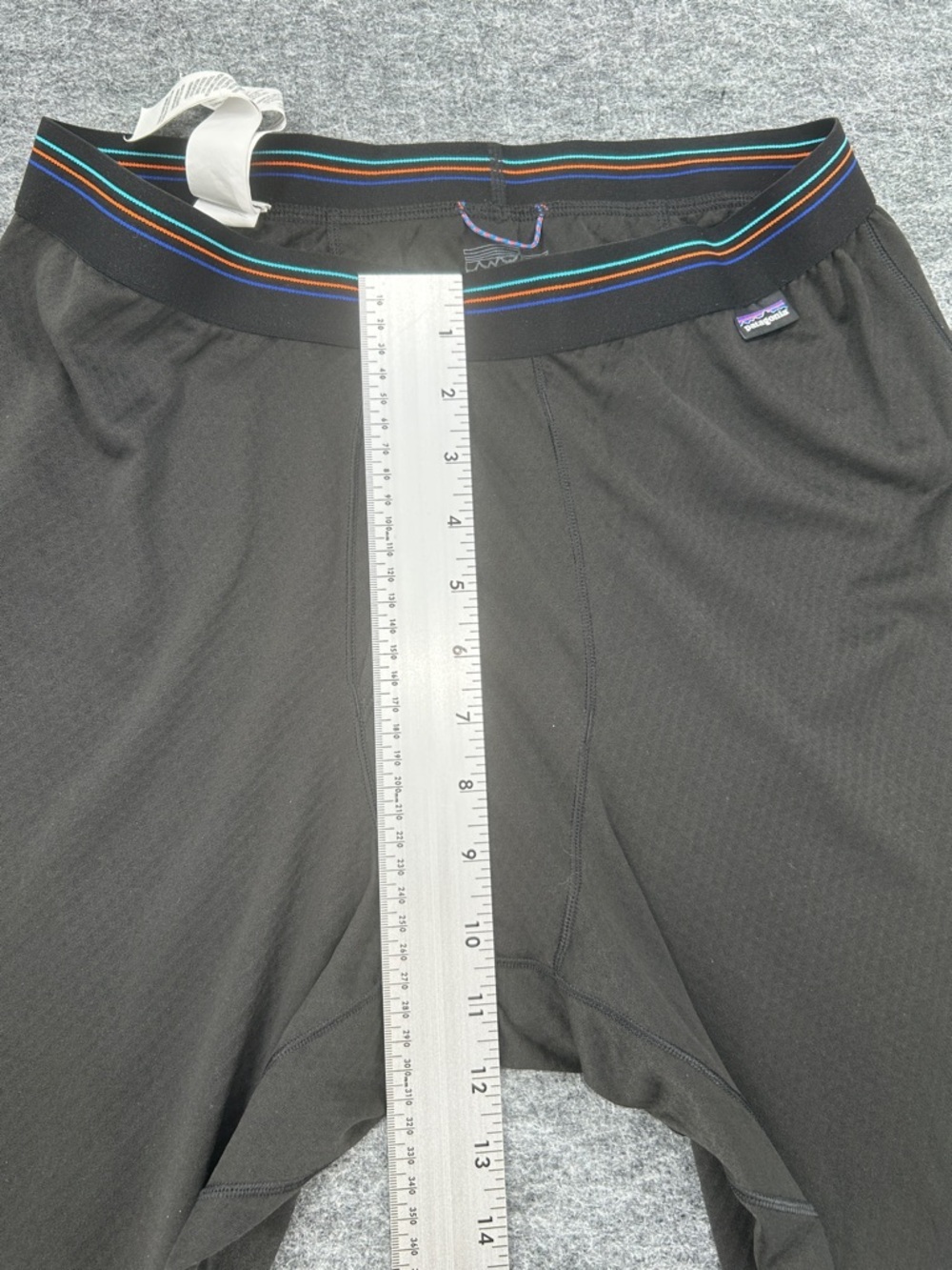 Patagonia Men's Black Capilene Thermal Midweight Bottoms Size M - Picture 8 of 12